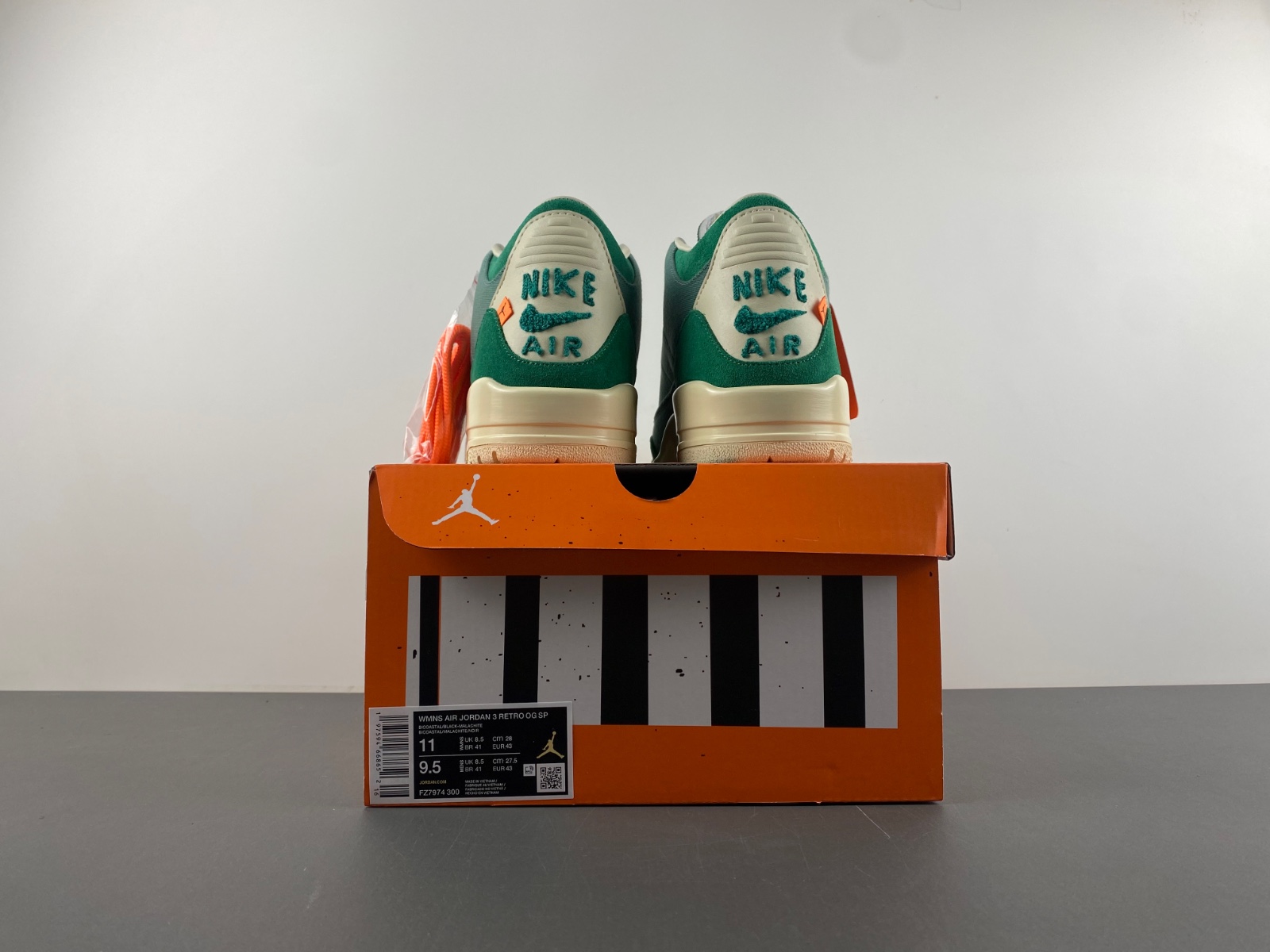 Air Jordan 3 Retro