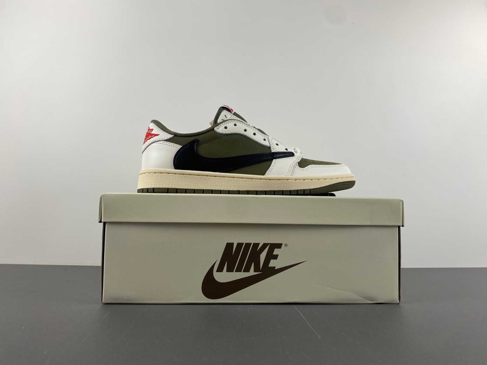 Jordan 1 Retro Low OG SP Travis Scott Medium Olive DM7866-200