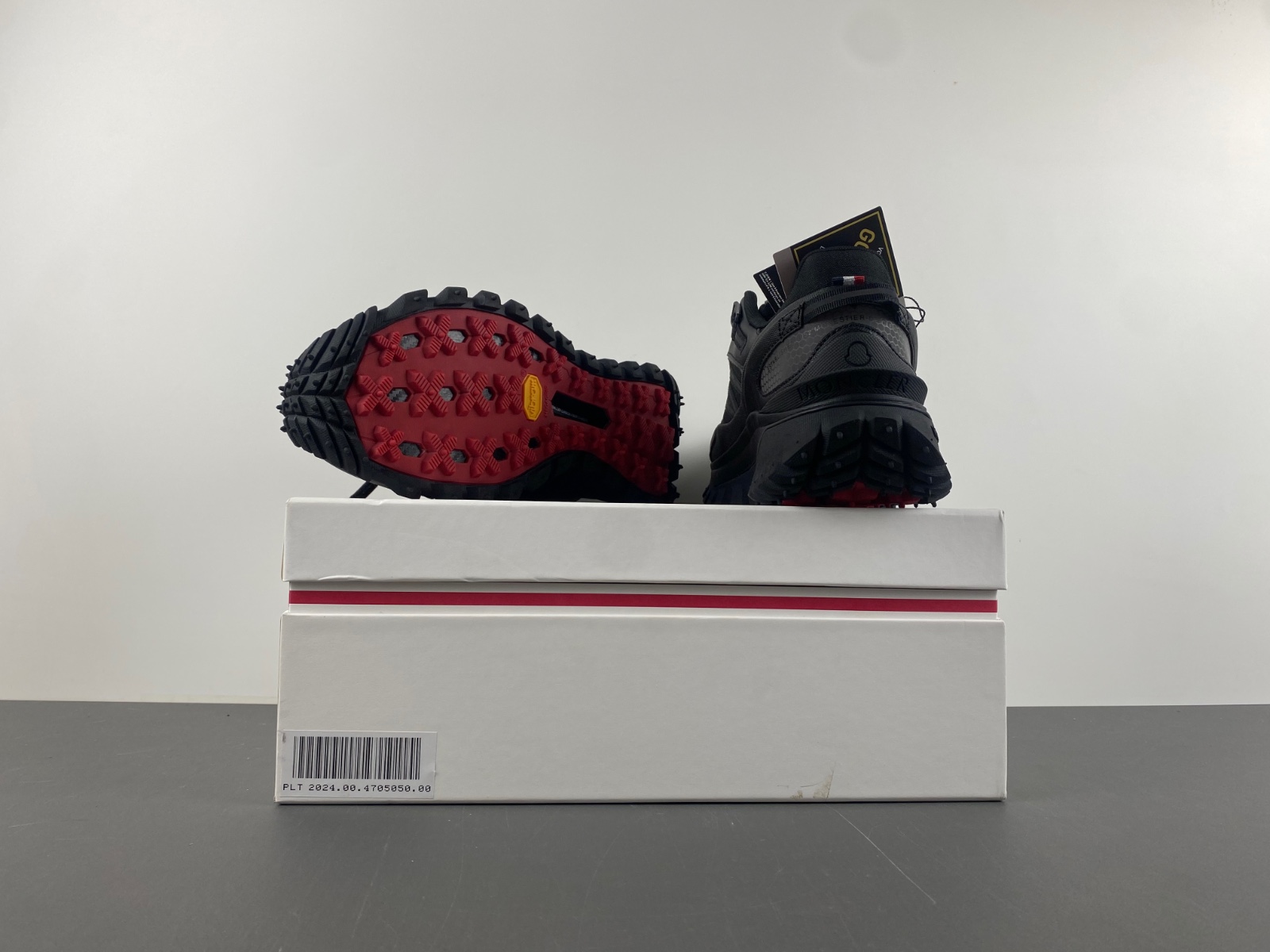 Moncler Trailgrip GTX Sneakers in Black
