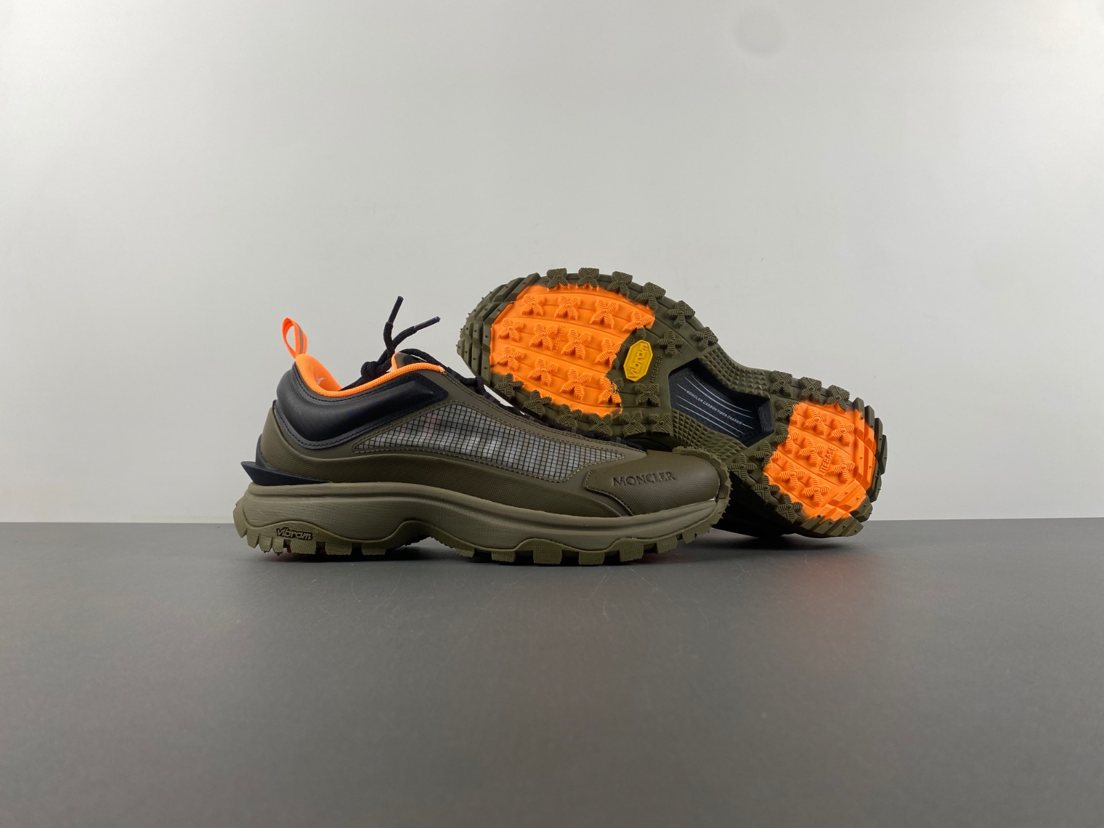 Moncler: Khaki Trailgrip Lite Sneakers