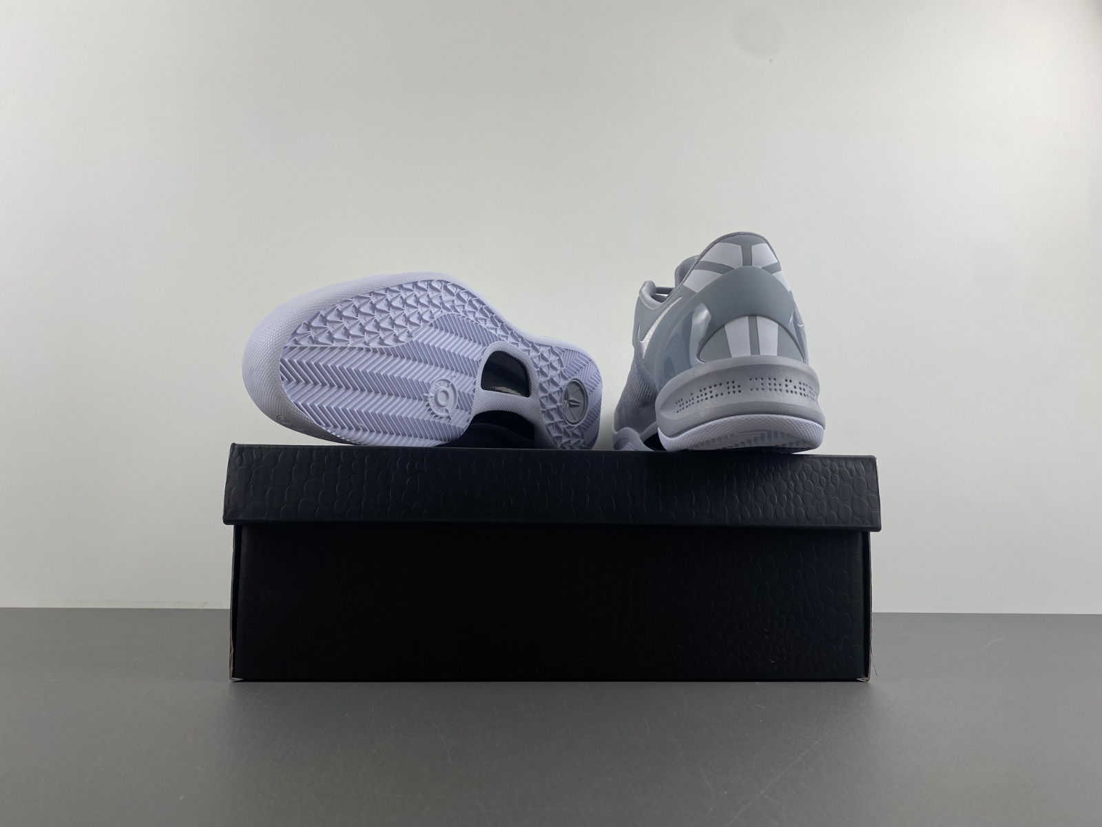 kobe 8 protro wolf grey hf9550 002