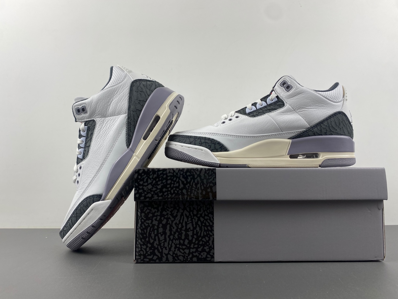 air jordan 3 retro cement grey ct8532 106