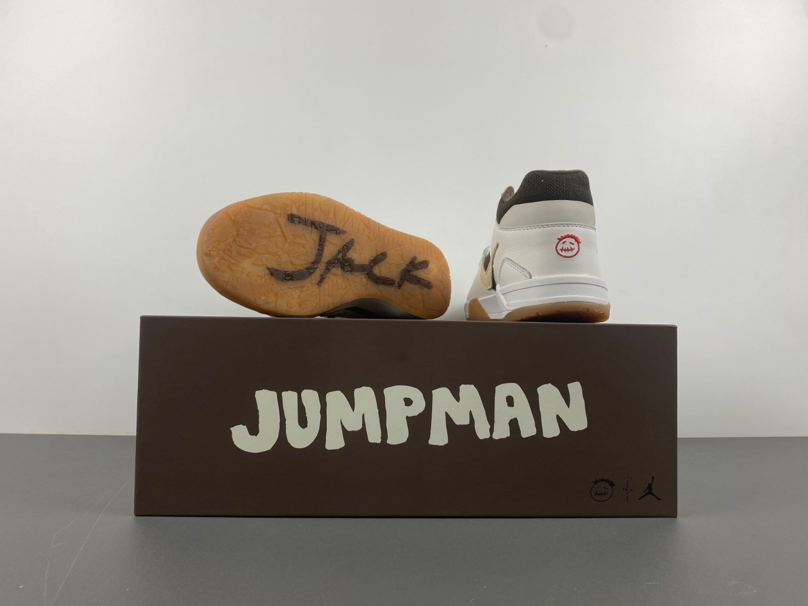 Travis Scott x Jordan Jumpman Jack Sail FZ8117-100