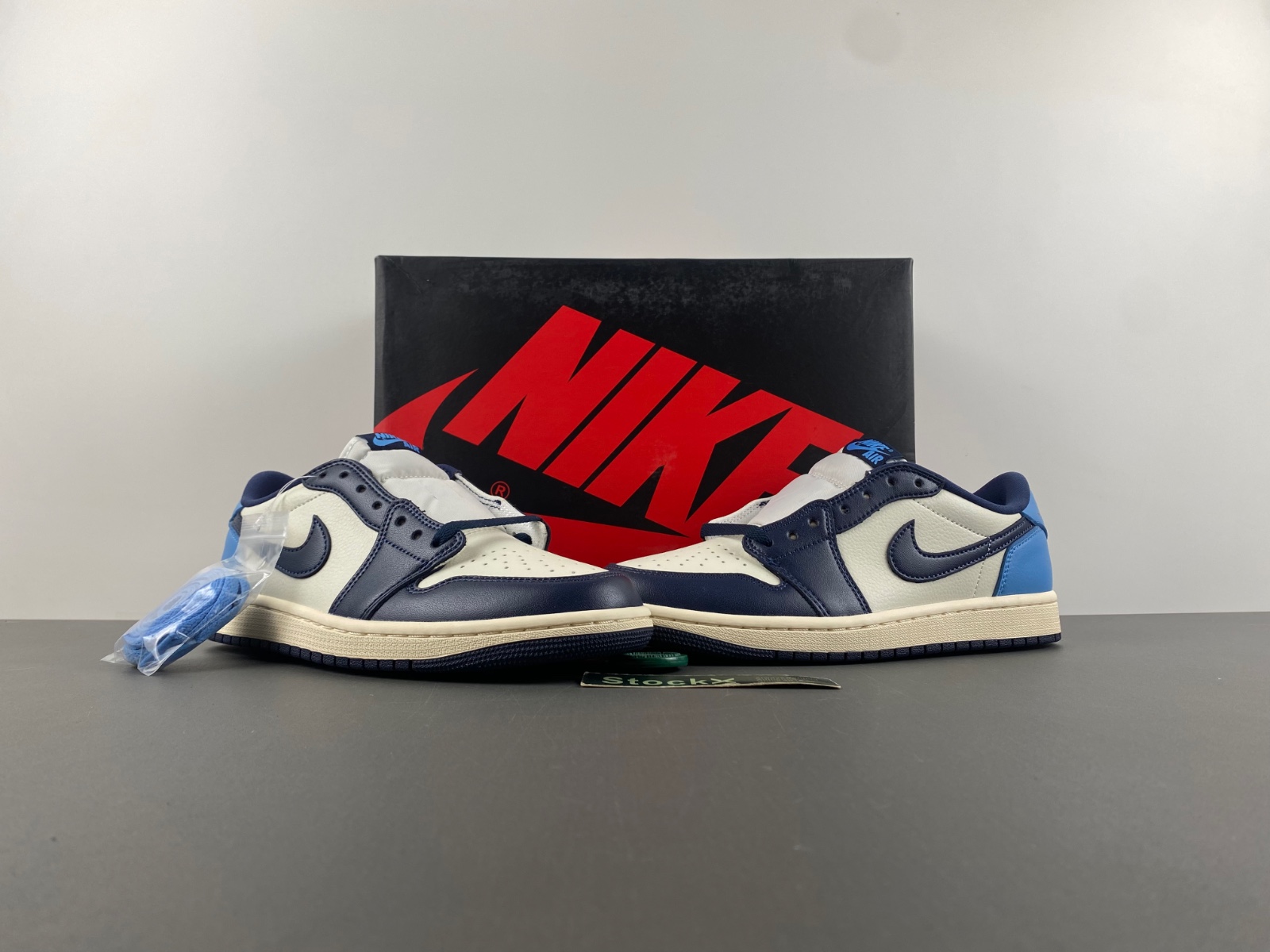 Nike Air Jordan 1 Retro Obsidian CZ0790-400
