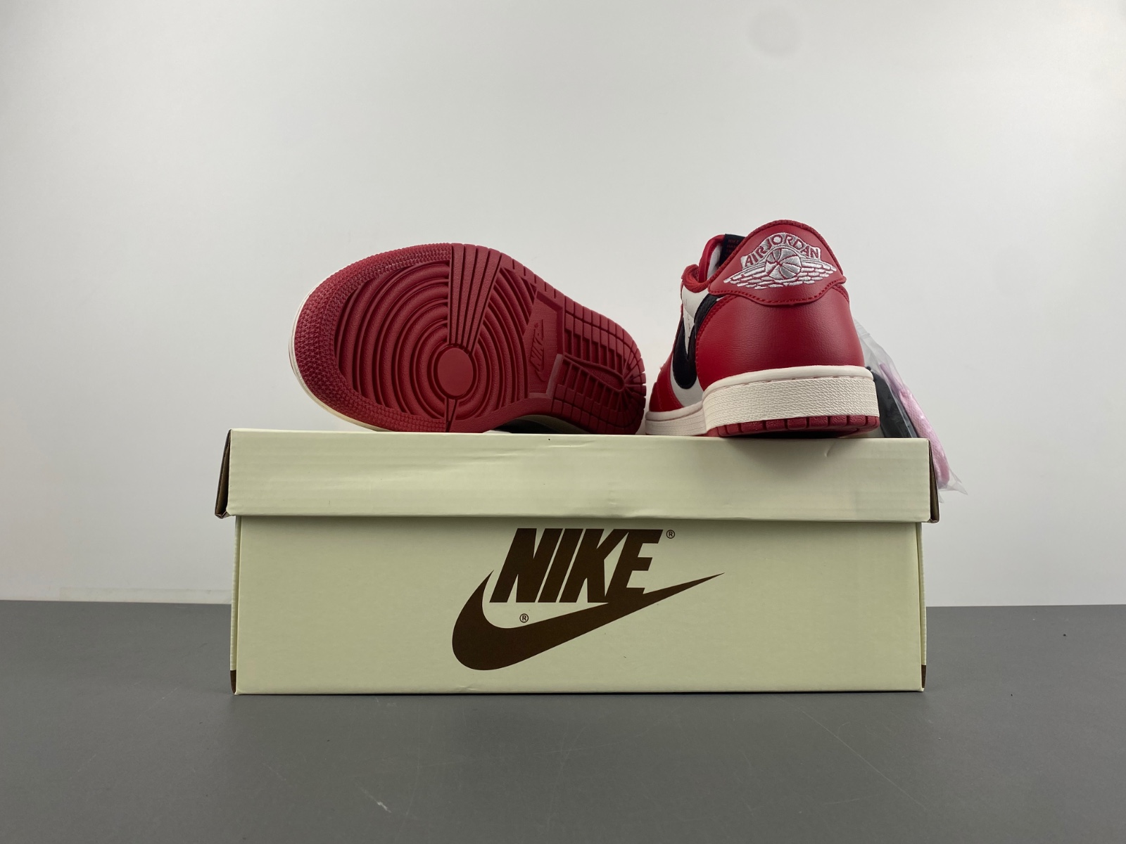 Travis Scott x Nike Air Jordan 1 Low Retro OG Chicago