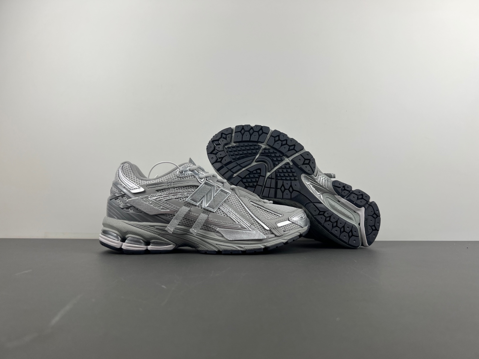 New Balance 1906A 'Concrete Silver Metallic'