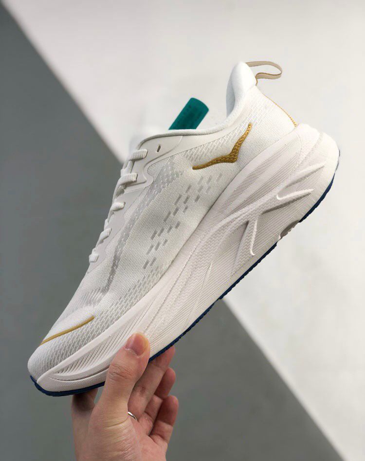 Hoka one one skyflow comfortable non-slip wear-resistant low-top casual running shoes for men and women, platinum 1155113