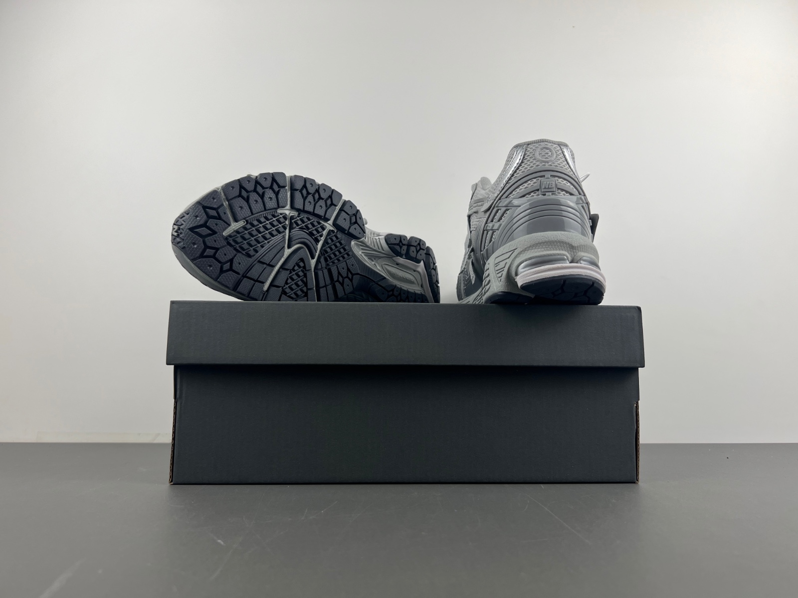 New Balance 1906A 'Concrete Silver Metallic'