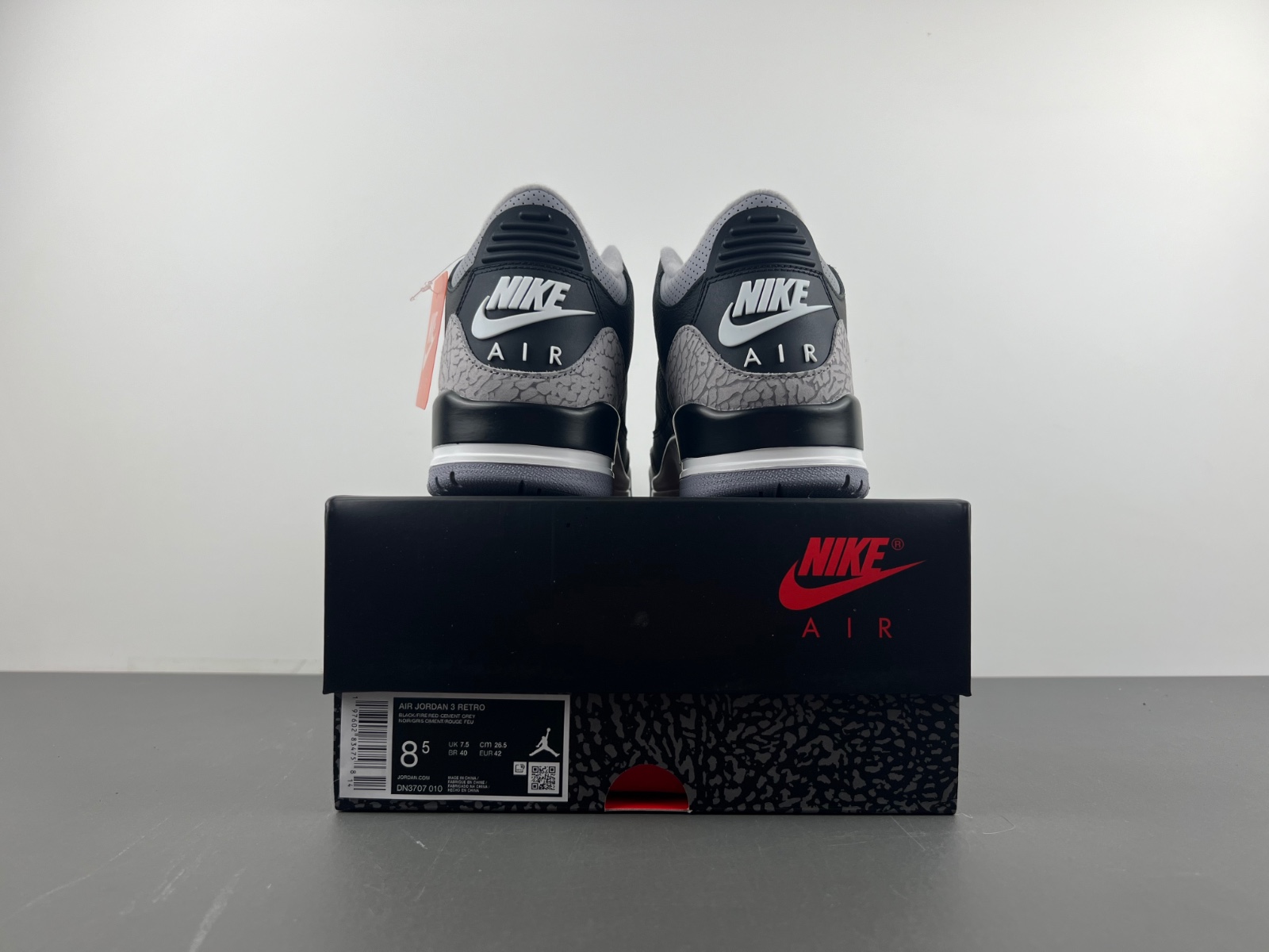 Air Jordan 3 OG “Black Cement”DN3707-010