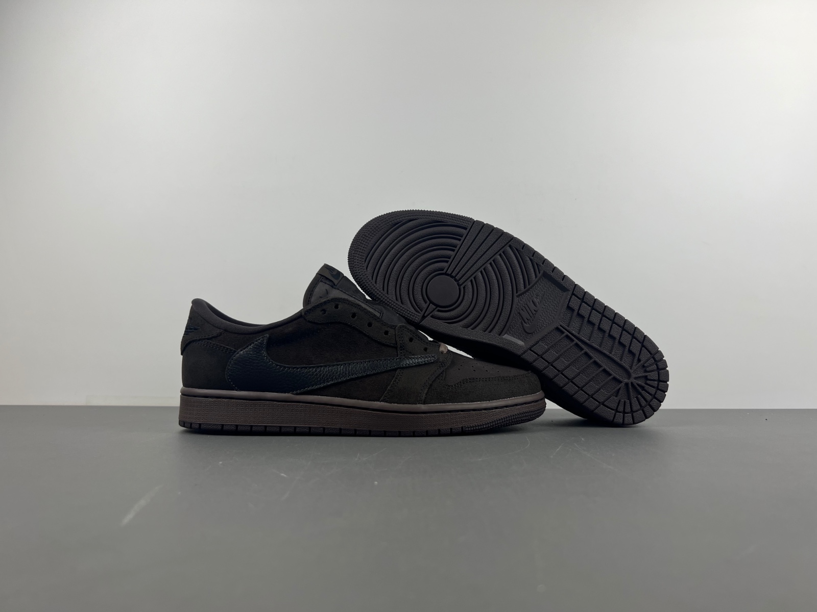 Travis Scott x Air Jordan 1 Low OG Dark Mocha DM7866-202