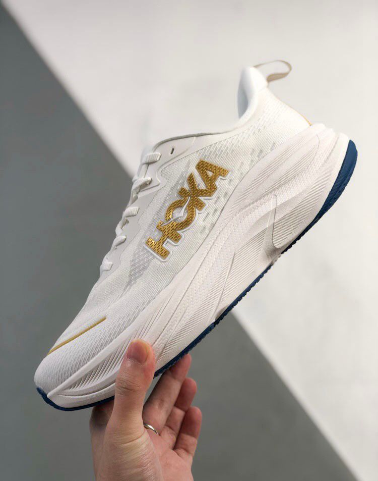 Hoka one one skyflow comfortable non-slip wear-resistant low-top casual running shoes for men and women, platinum 1155113