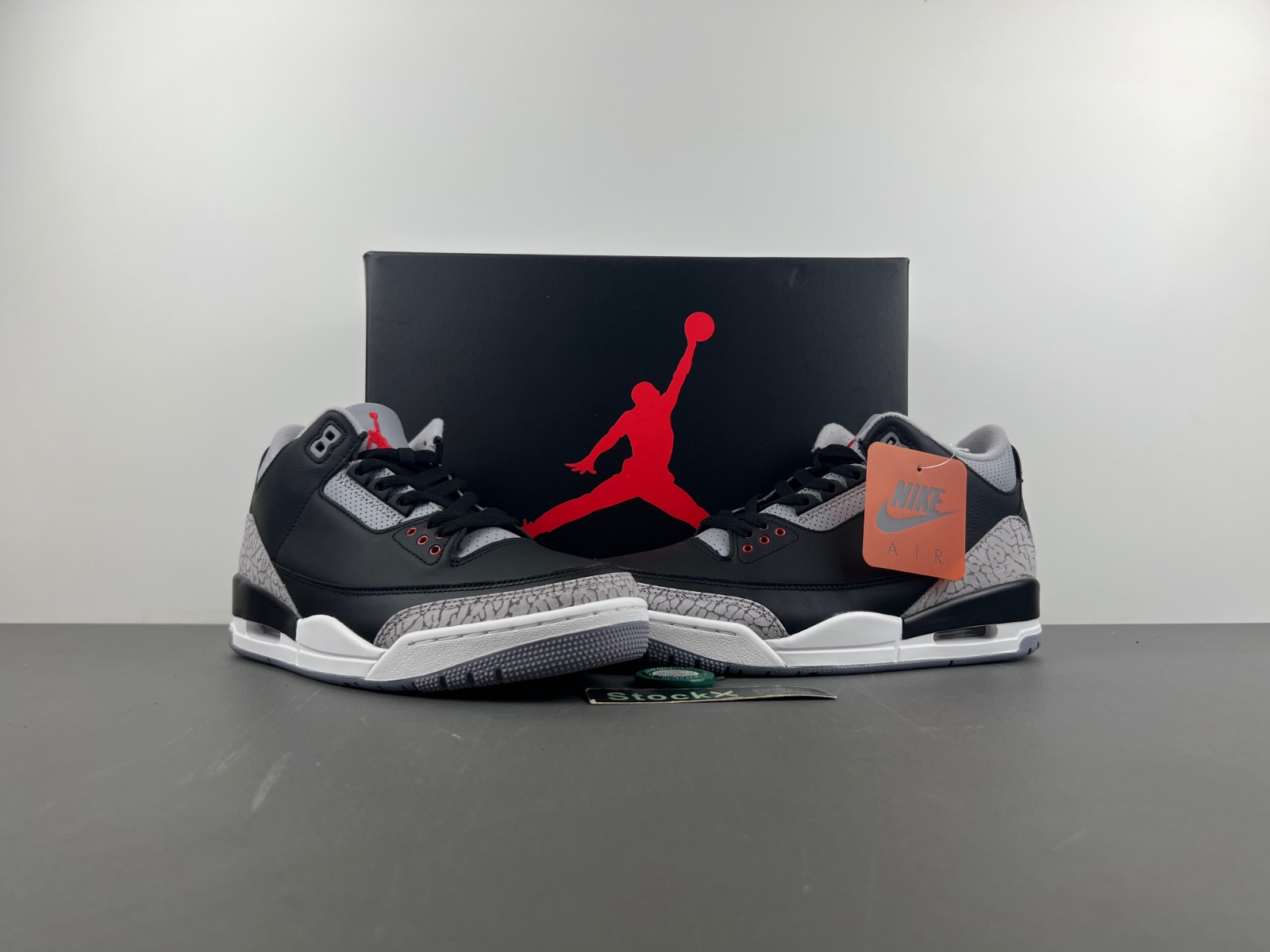 Air Jordan 3 OG “Black Cement”DN3707-010