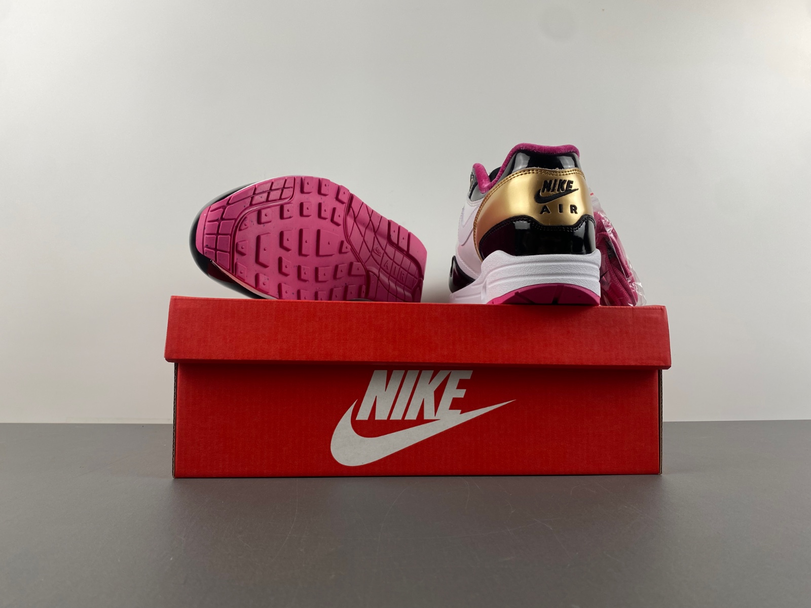 Nike Air Max 1 x PHANTACi “Grand Piano” HJ3966-110