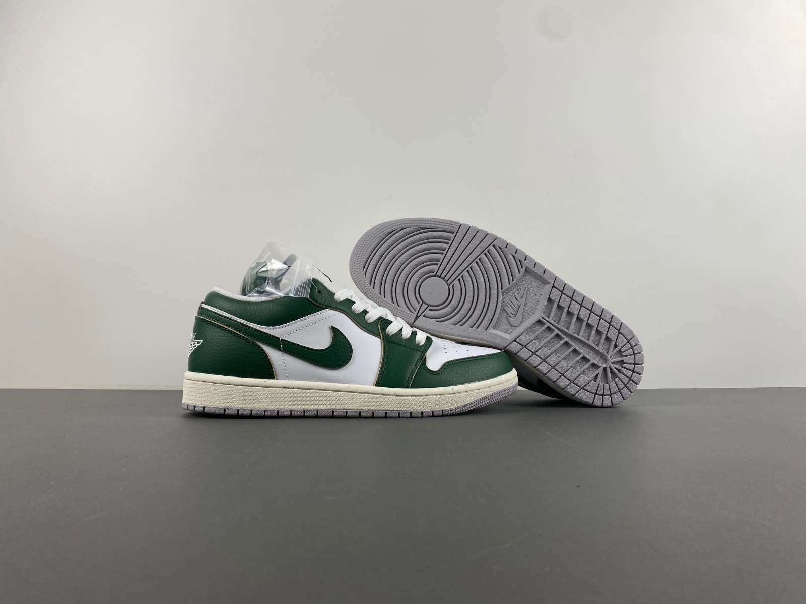 AIR Jordan 1 Low “white Olive” FQ7687-300