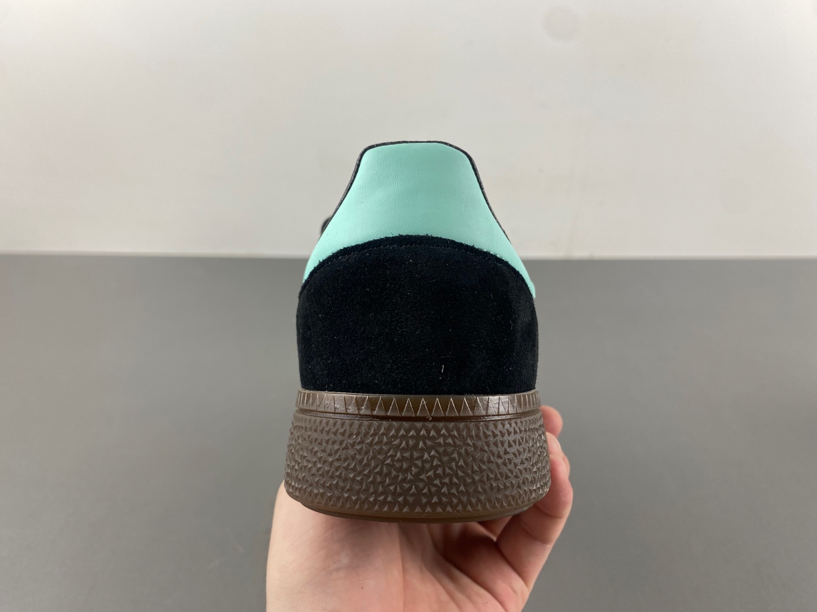 adidas HANDBALL SPEZIAL BLACK CLEAR MINT IH7491