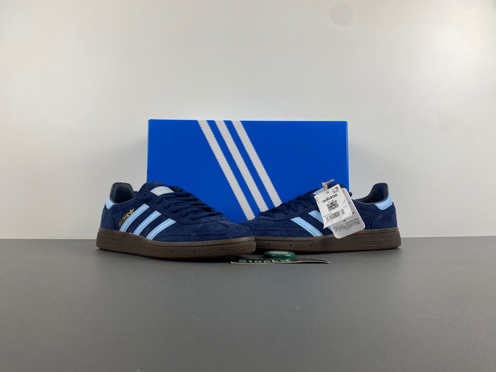 adidas Originals Handball Spezial Women's 7.5 navyblue