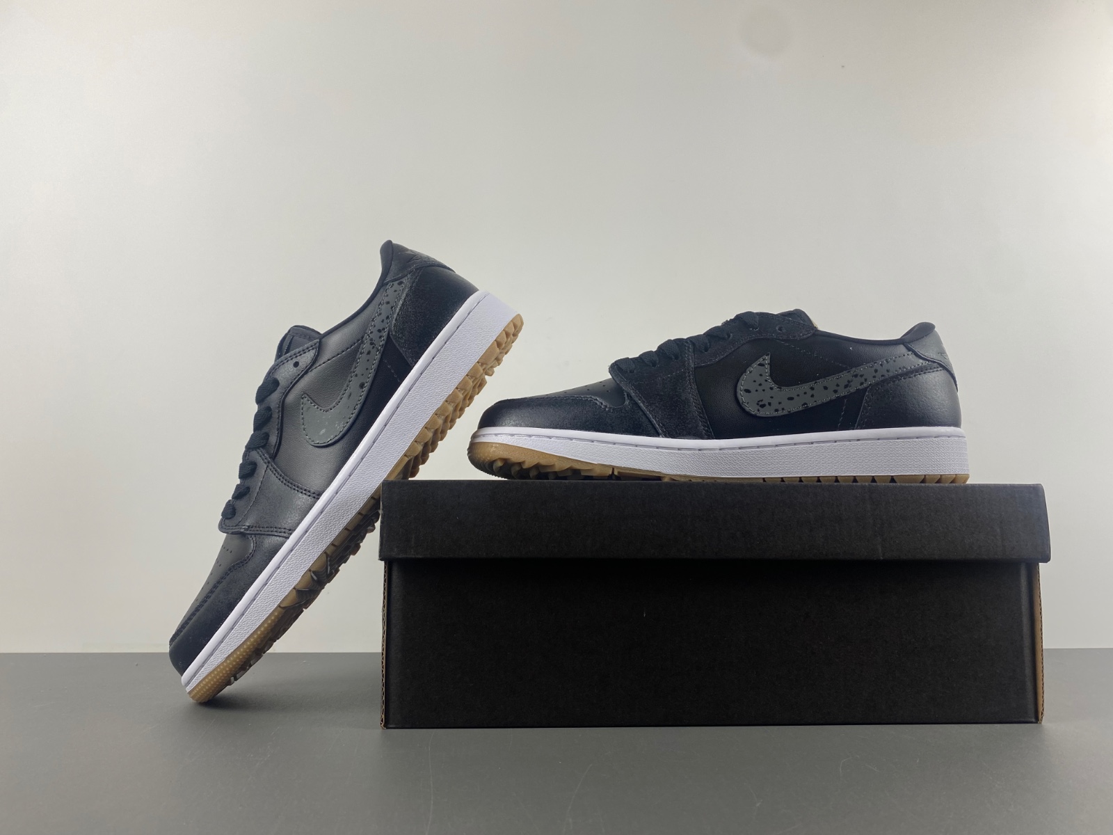 Jordan Air Jordan 1 low Black Gum