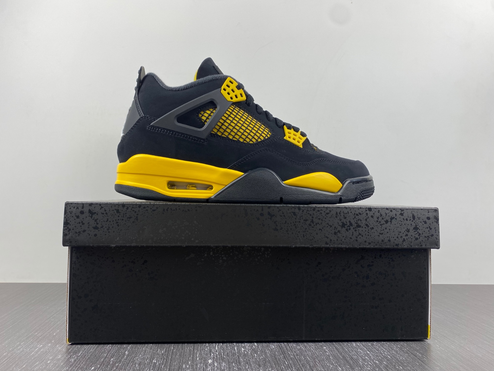 Air Jordan 4 Thunder AJ4 Black/Yellow 308497-017