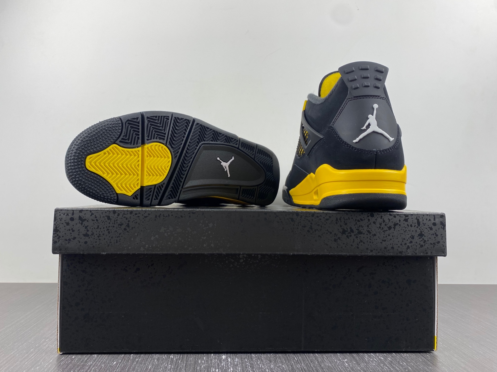 Air Jordan 4 Thunder AJ4 Black/Yellow 308497-017