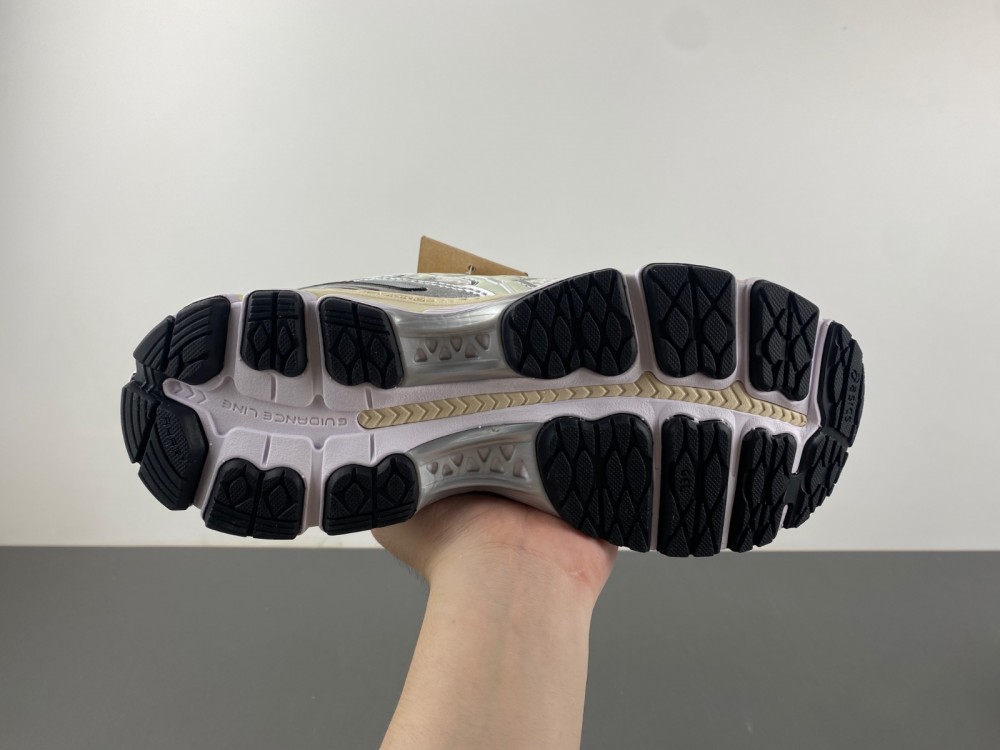 Ronnie Fieg x Asics gel-kayano 12.1 1203a555-100