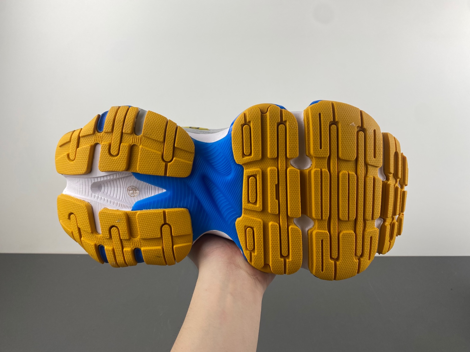 Ballenciiaga CARGO 23ss 231 Grey/Blue/Yellow 785756 W2MV1 1073