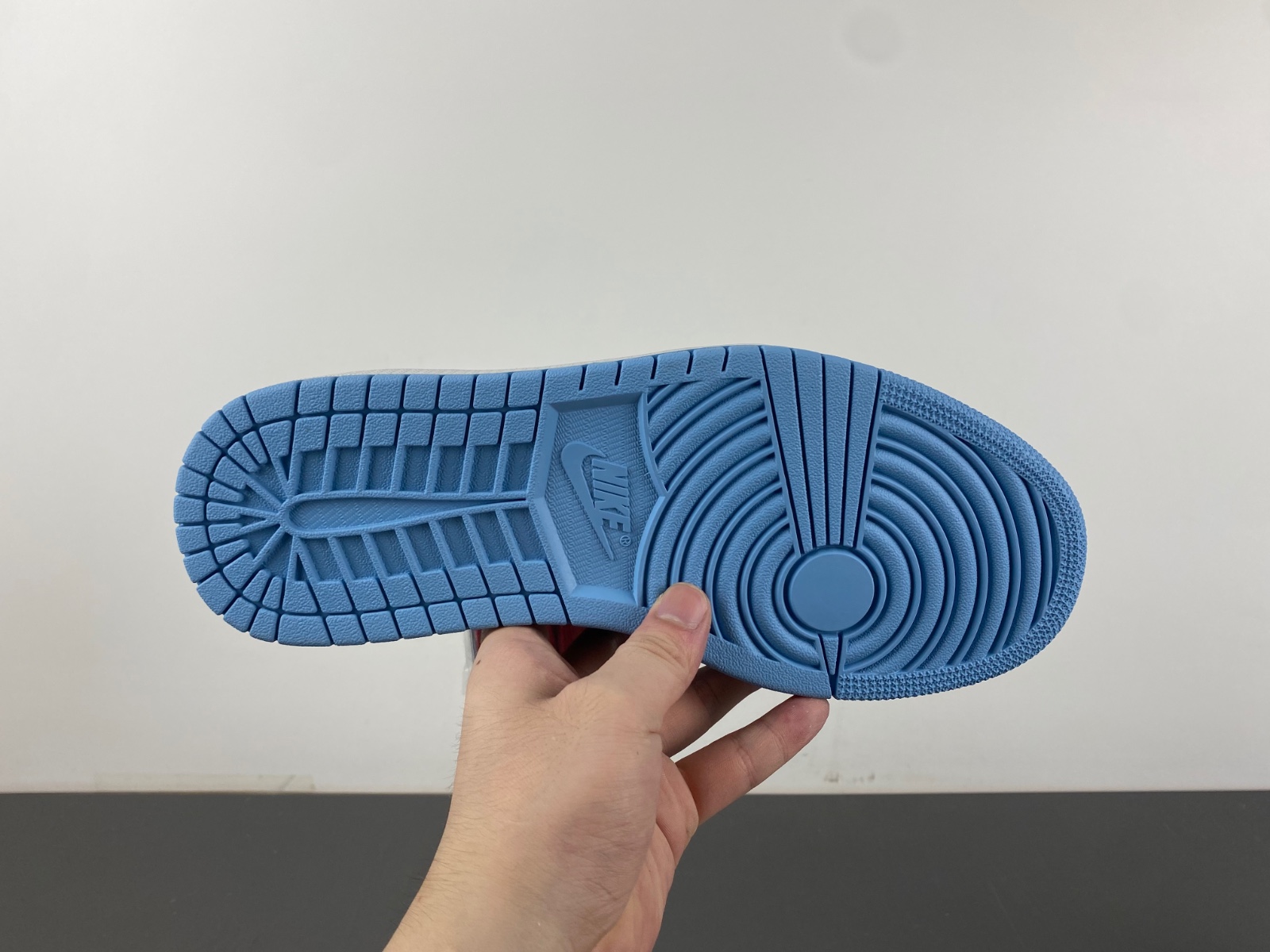 Travis Scott x Air Jordan White/Blue/Black DM7866-107