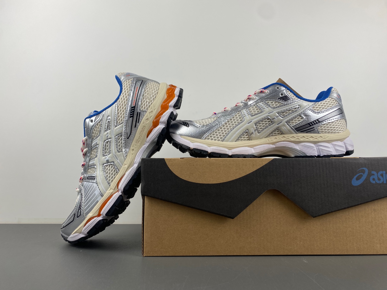 ASICS GEL-KAYANO 12.1 White/Silver/Orange 1203A555-101