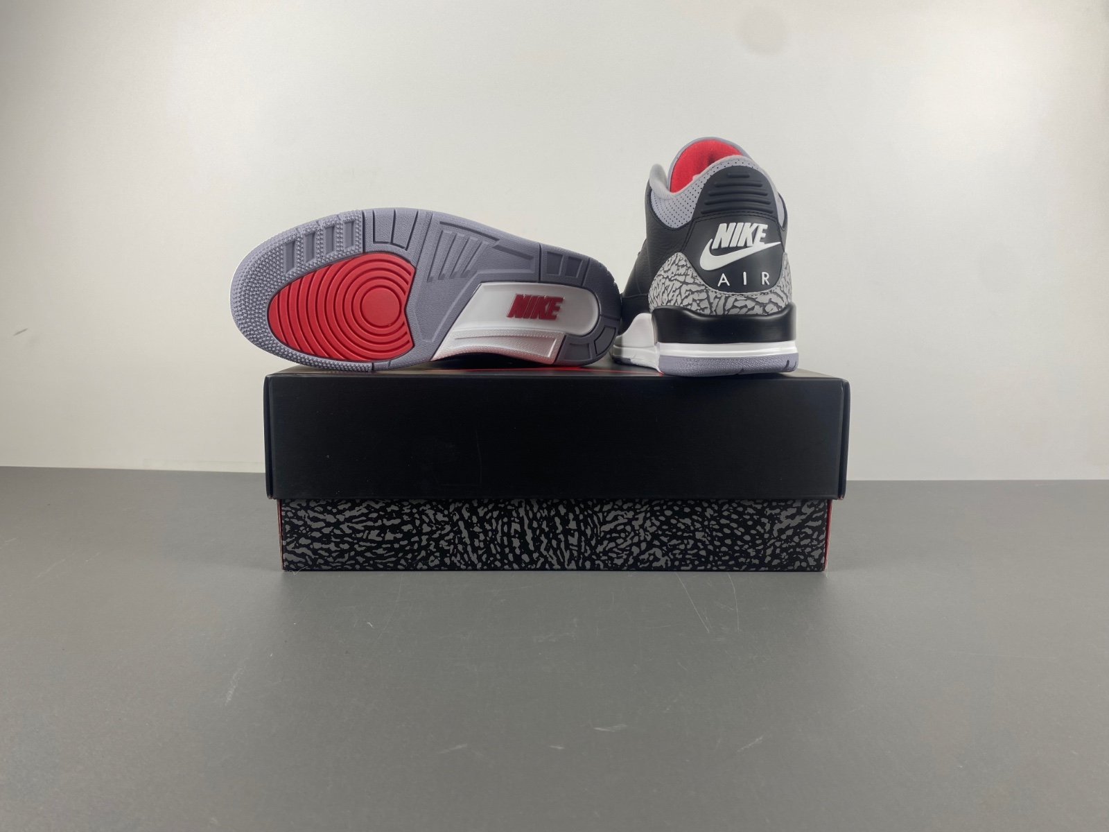Air Jordan 3 OG Black Cement （2024） DN3707-010