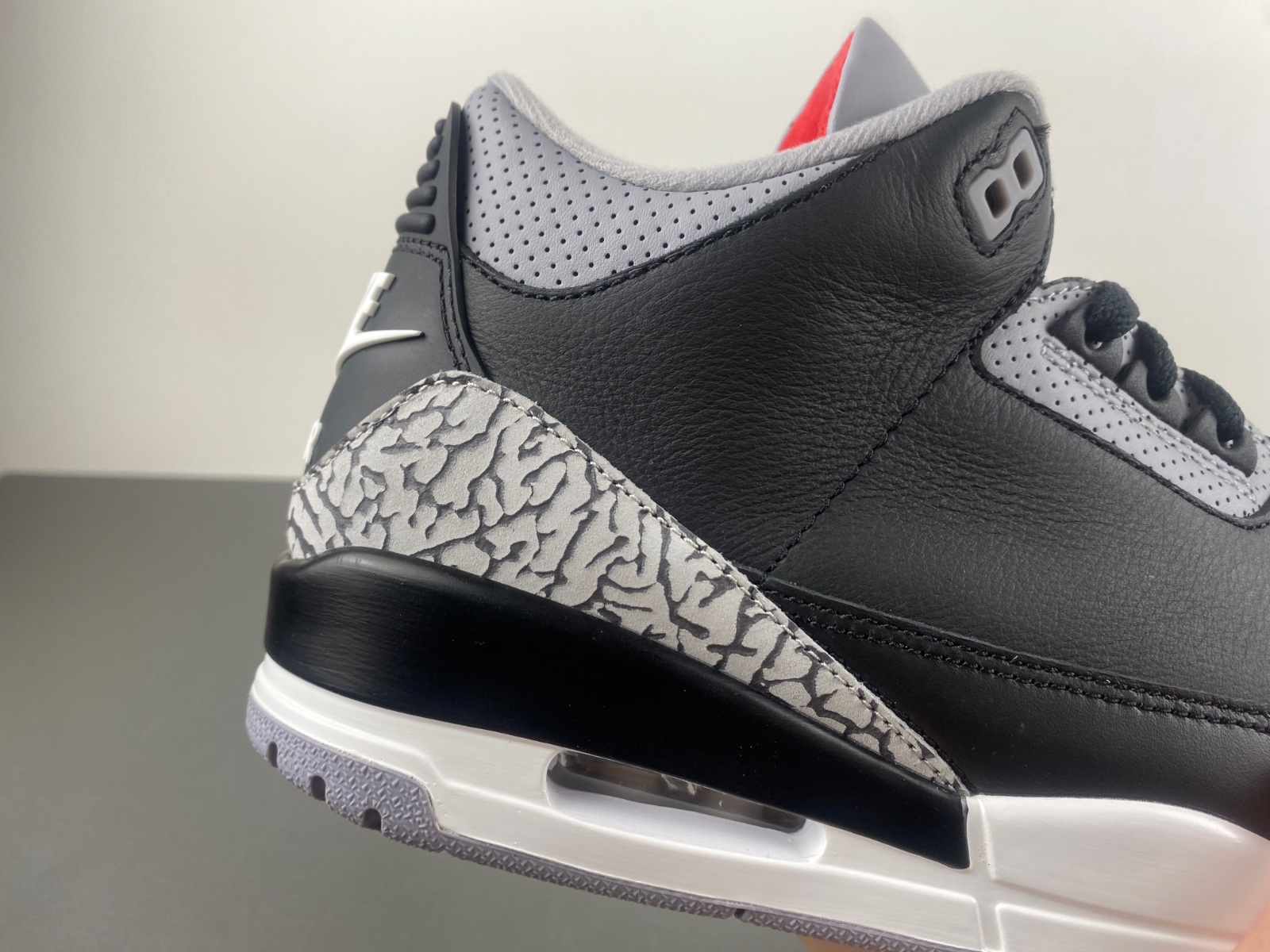 Air Jordan 3 OG Black Cement （2024） DN3707-010