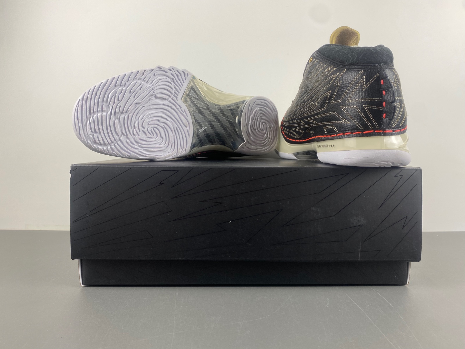 Titan x Air Jordan 23 CZ6222-001