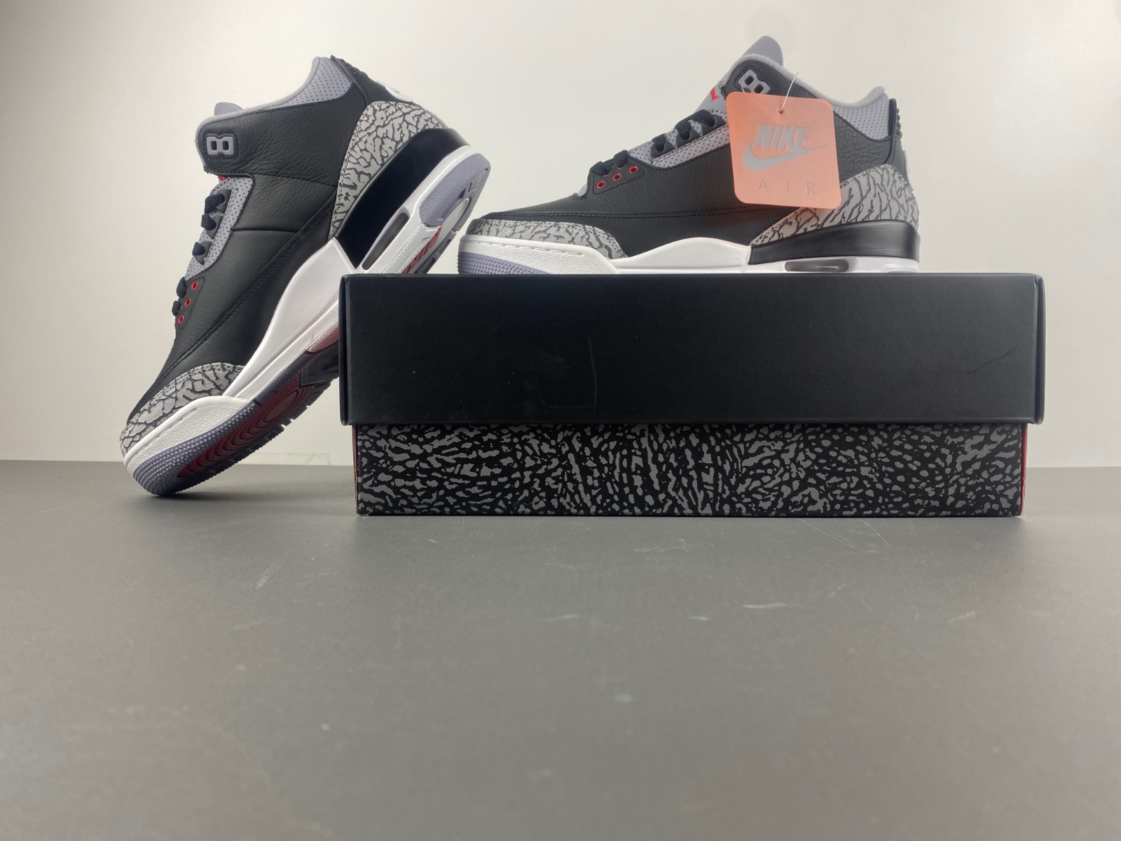 Air Jordan 3 OG Black Cement （2024） DN3707-010