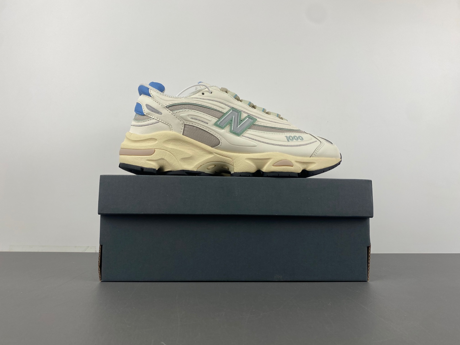 New Balance 1000 'Angora Moonrock' sneakers M1000WA