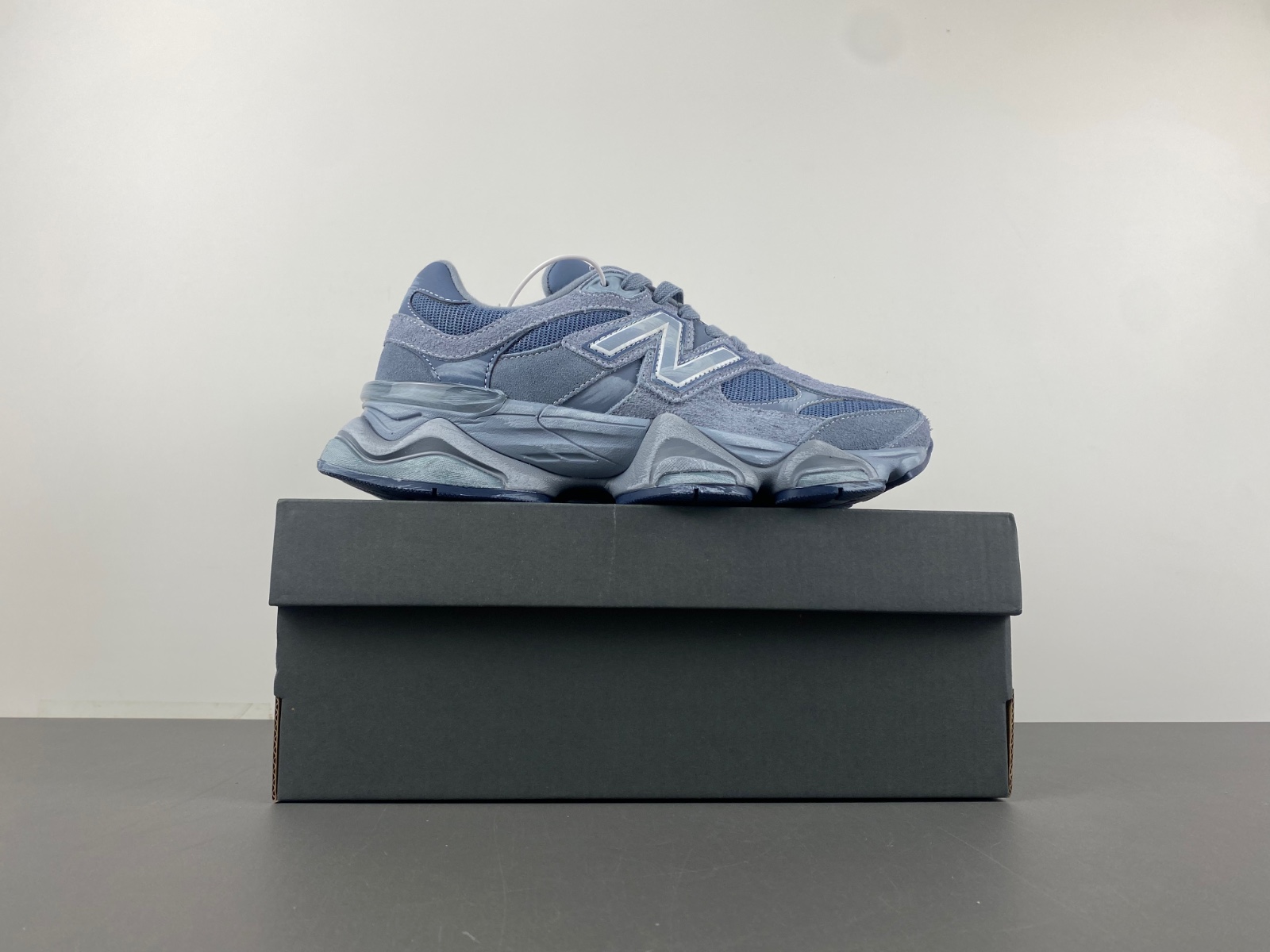 New Balance 9060 Arctic Grey  U9060IB