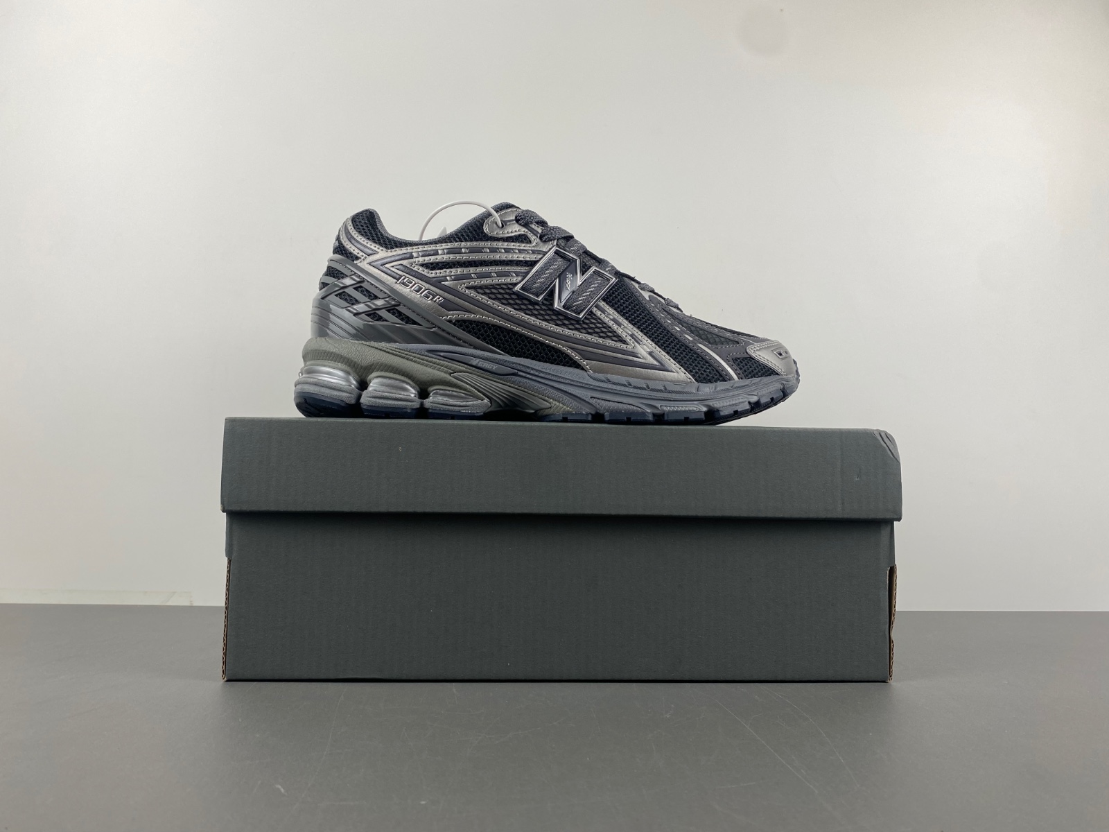 New Balance 1906R Phantomy M1906RES