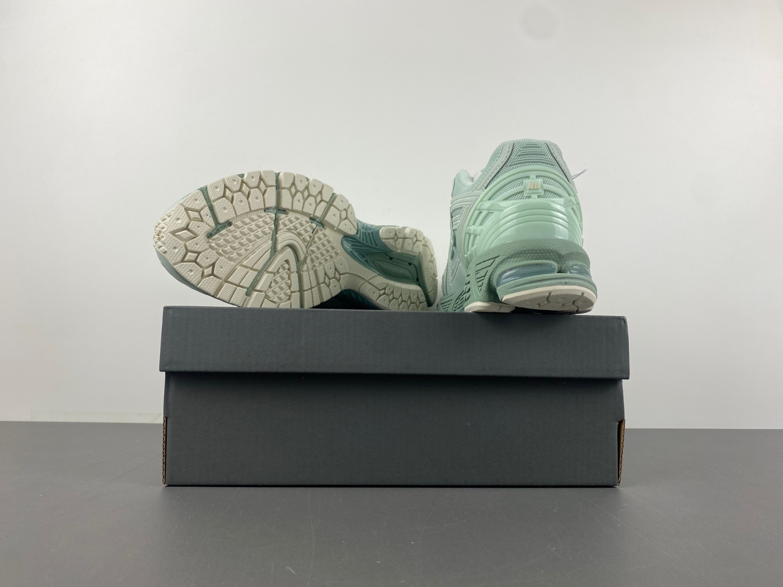 New Balance 1906R Jade Green Men's M1906RZC