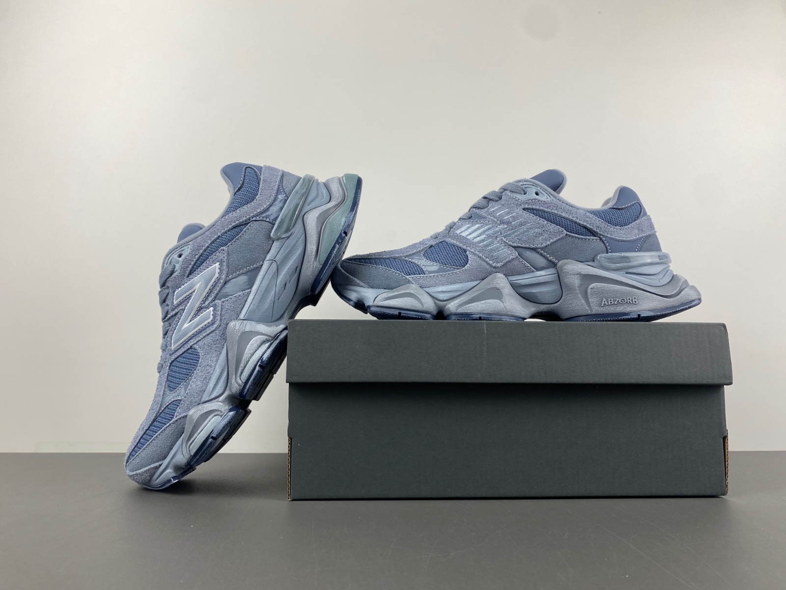 New Balance 9060 Arctic Grey  U9060IB