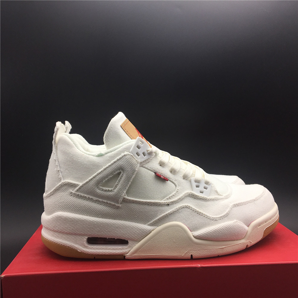 Jordan Levi's x Air Jordan 4 Retro ''White Denim'' AO2571-100