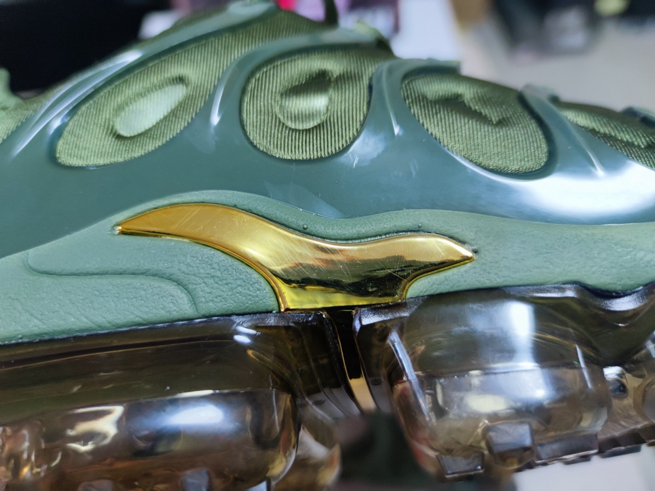 Air VaporMax Plus ARMY GREEN 924453 300