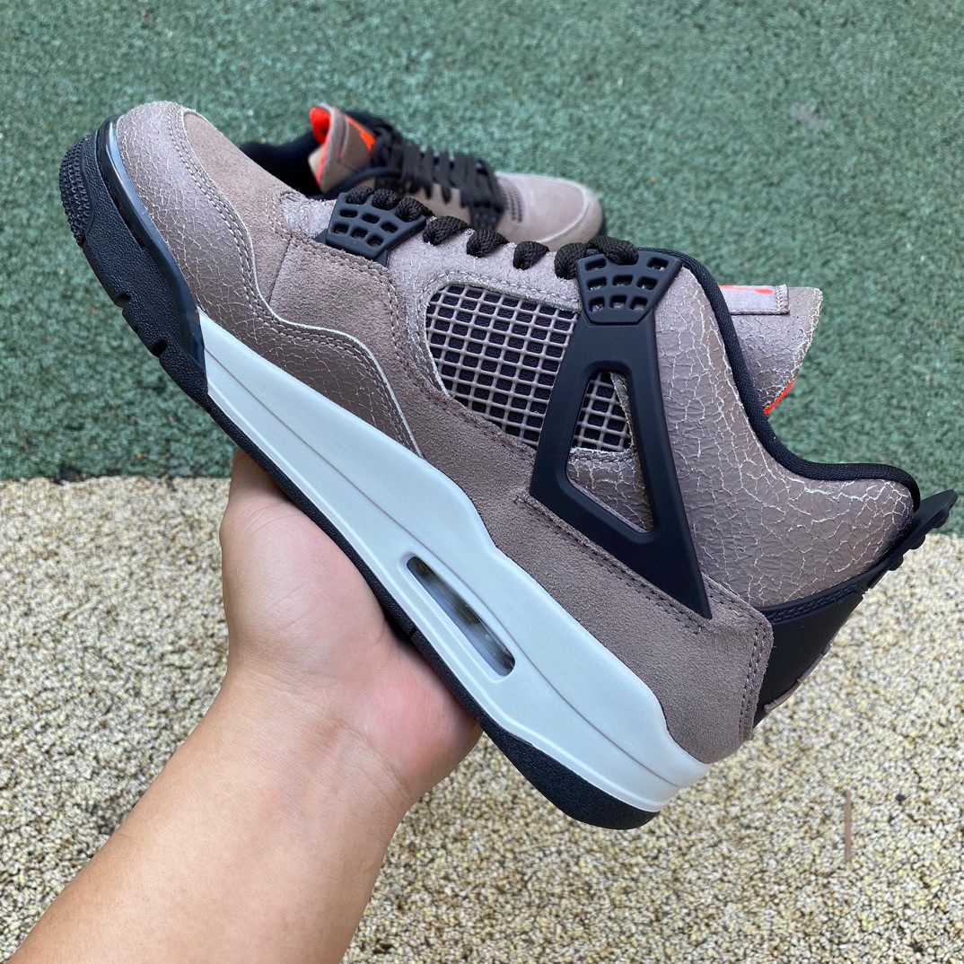 Jordan 4 Retro Taupe Haze DB0732-200