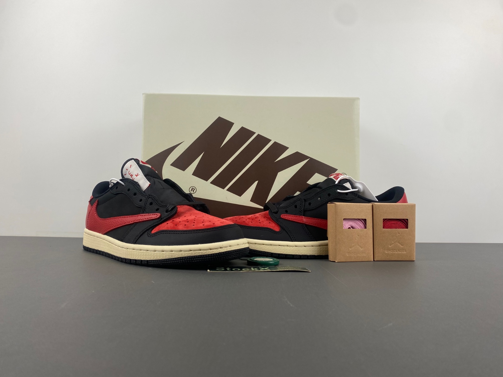 JORDAN 1 LOW x TRAVIS SCOTT ‘BRED’ DM7866-061