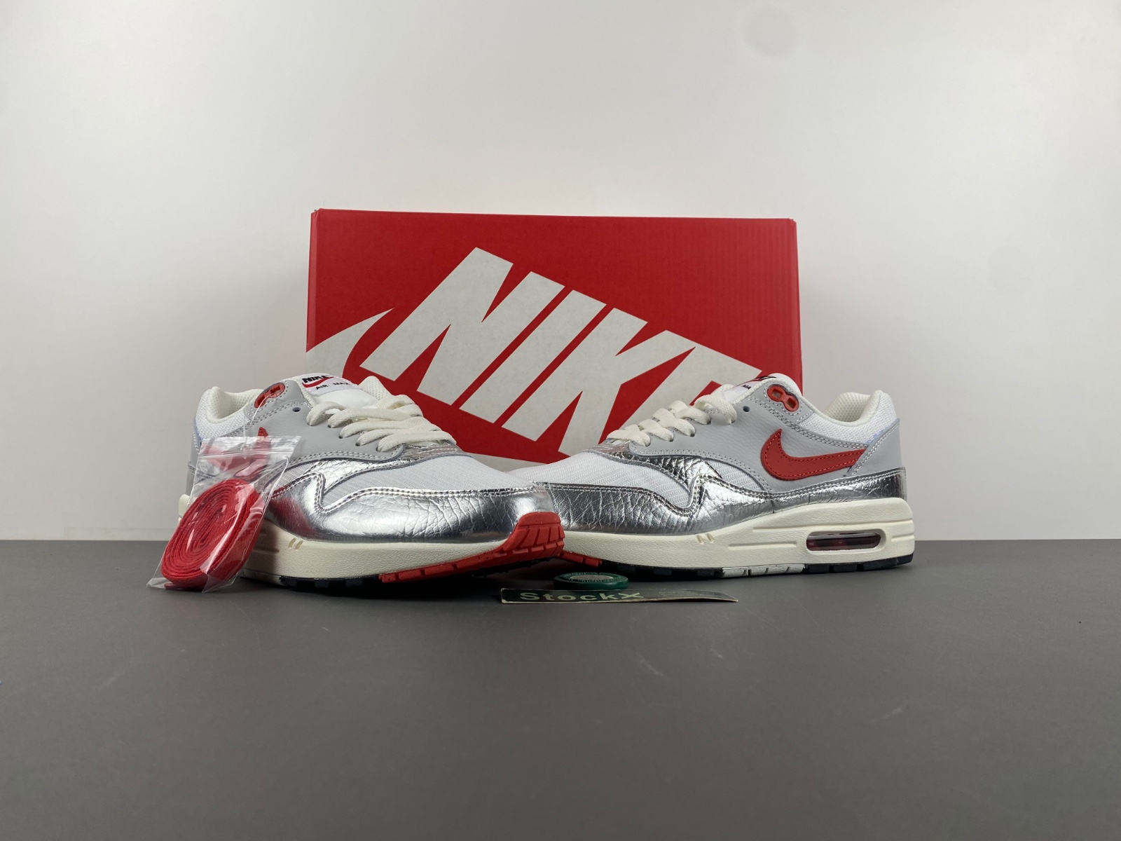 Nike Air Max 1 Premium 