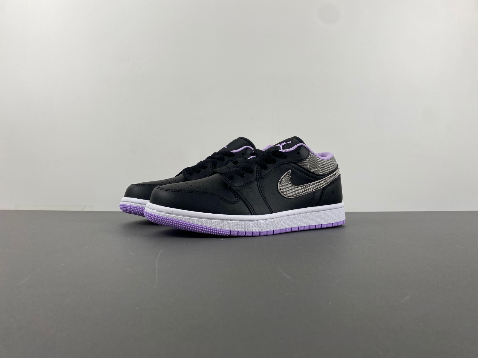 Nike Air Jordan 1 Low SE GS Black Lilac Plaid DH0570-015