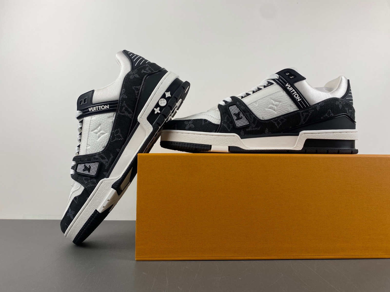 Louis Vuitton Trainer 'Denim Noir' 1A9JG6 7