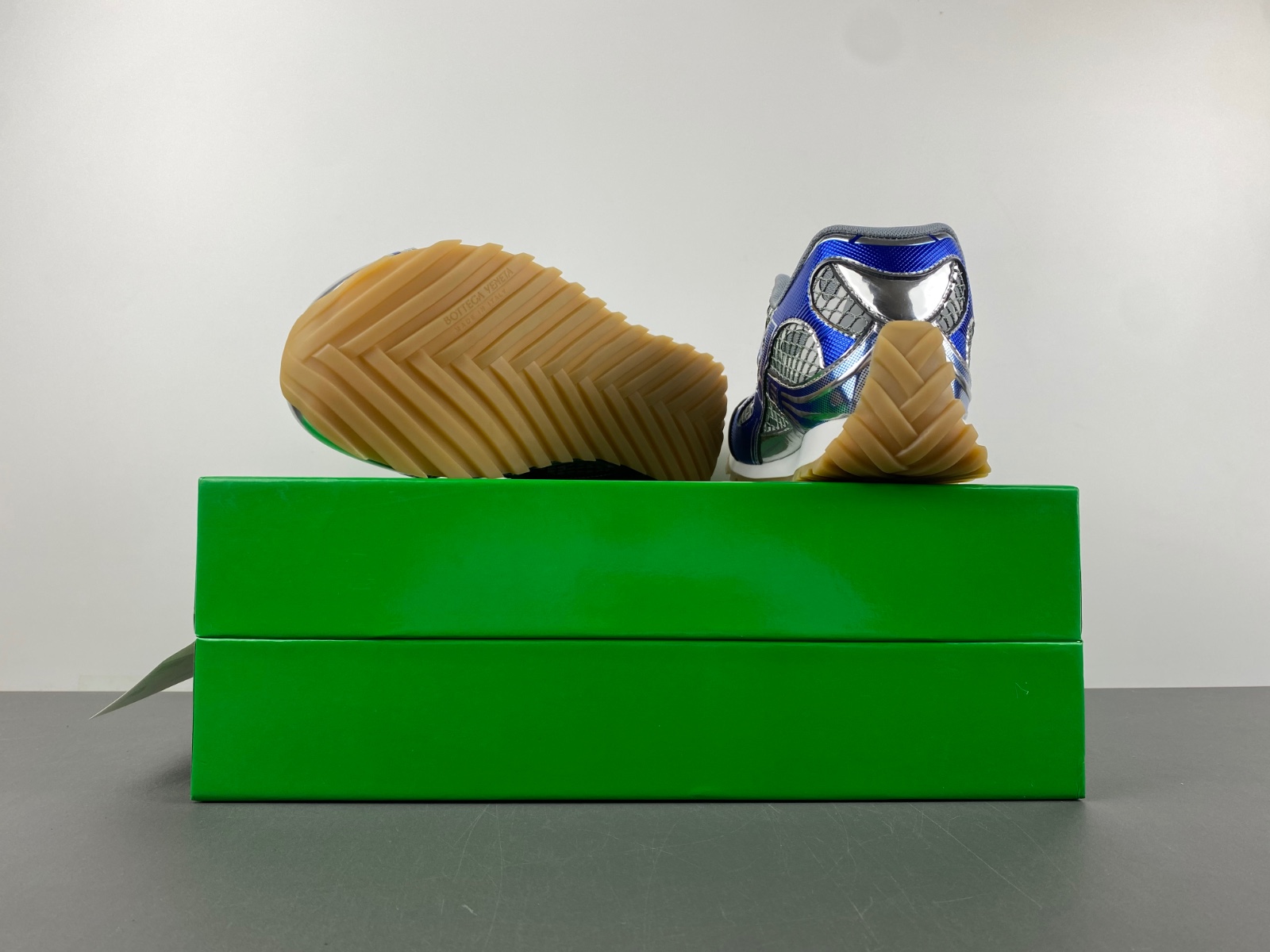 Bottega Veneta Orbit Low Top Sneaker 741357 V2X40 1375