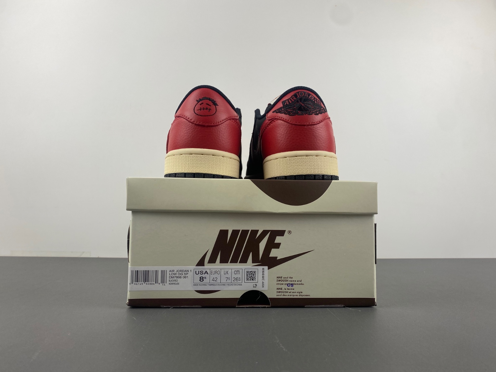 JORDAN 1 LOW x TRAVIS SCOTT ‘BRED’ DM7866-061