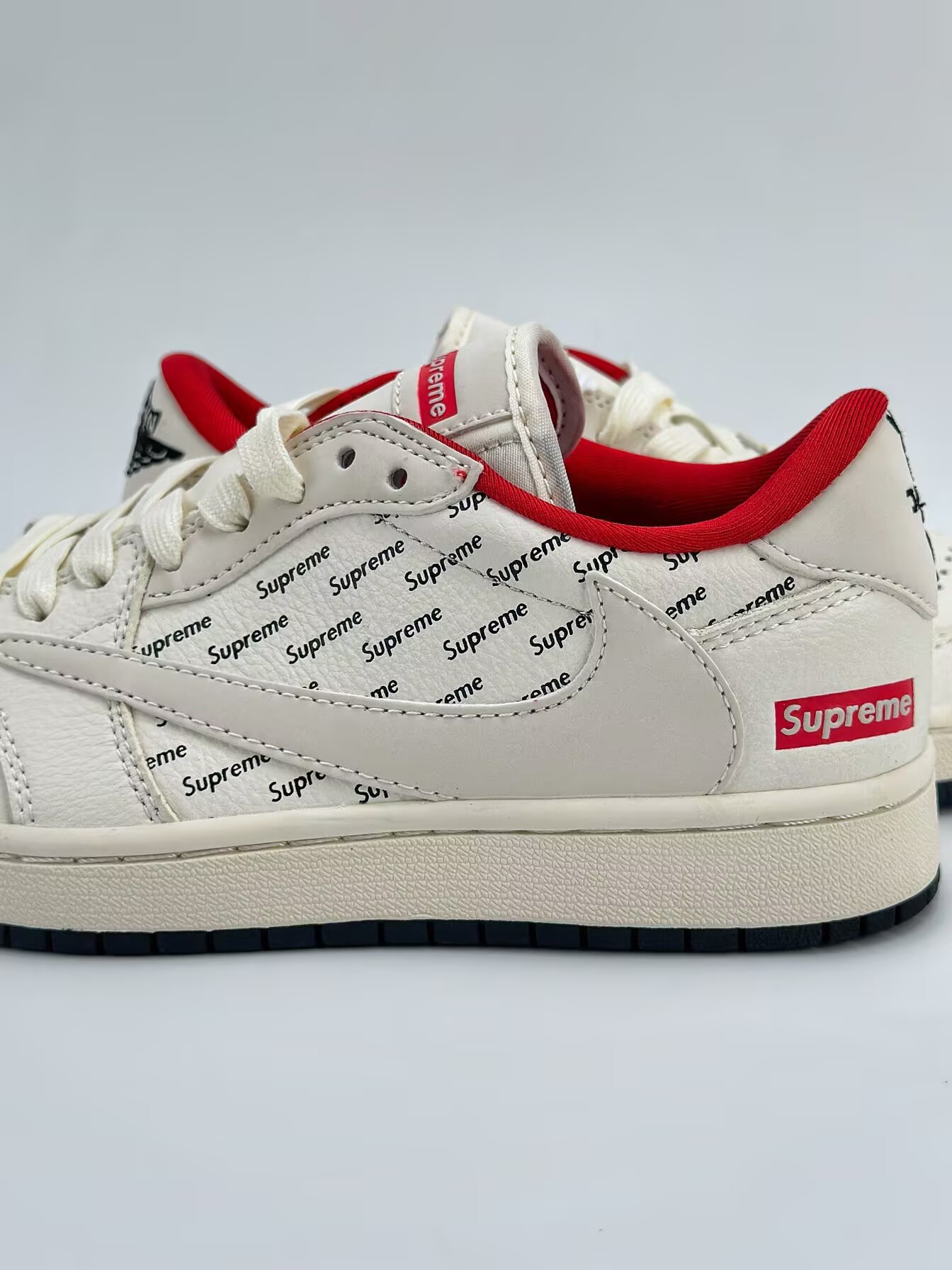 air jordan 1 retro low x supreme beige red hook yq2088 671xk