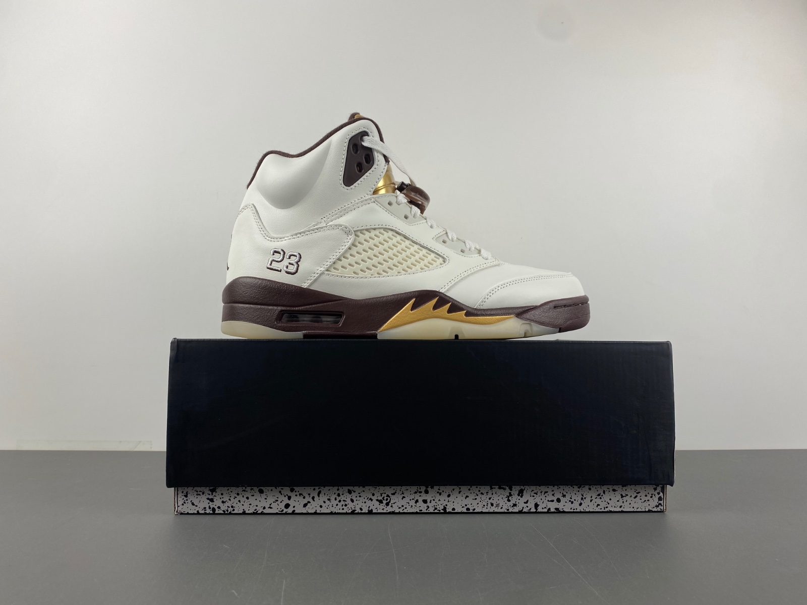 Air Jordan 5 Retro Olympic Gold White Mocha 136027 133