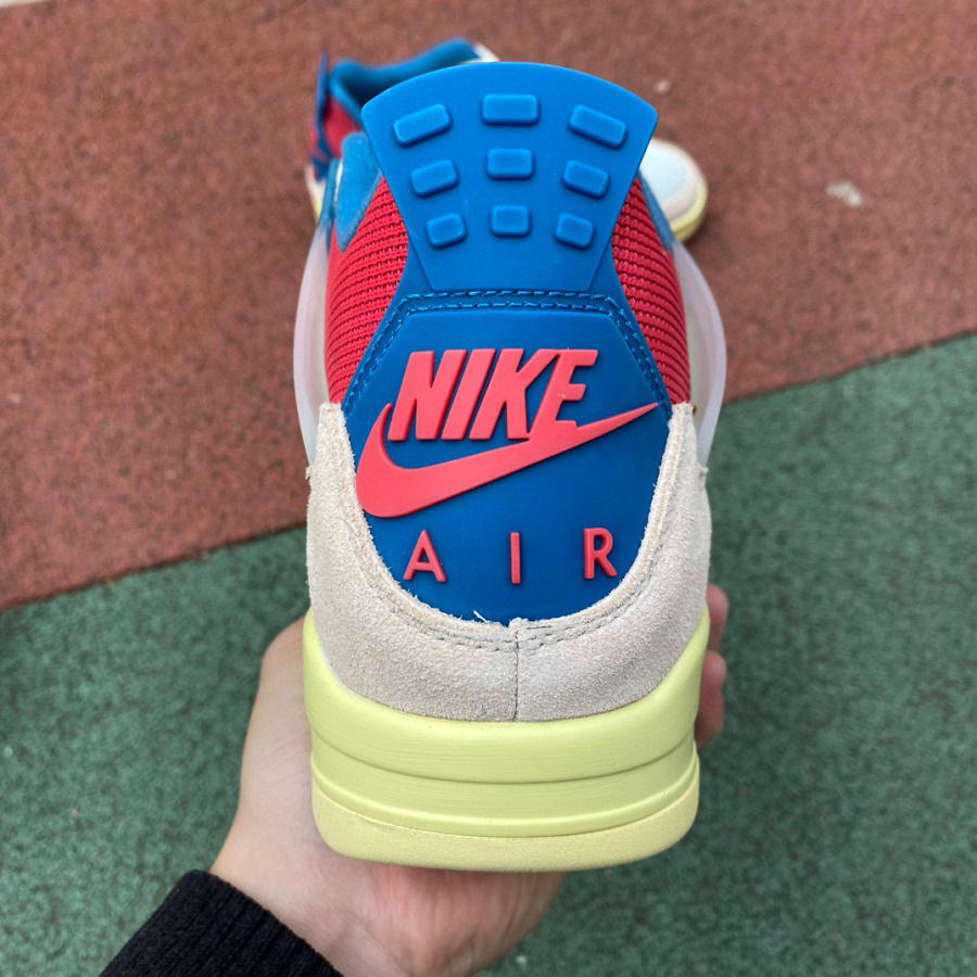 Jordan 4 Retro Union Guava DC9533800