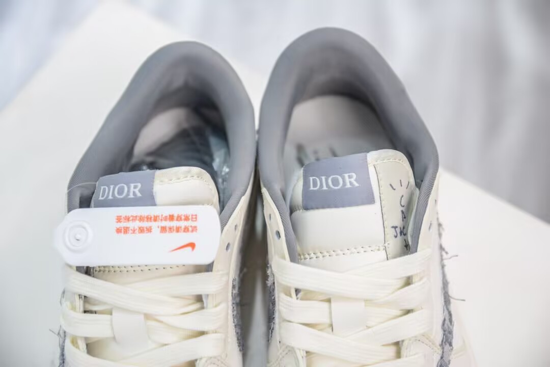 Dior x Travis Scott x Air Jordan 1 Low dm6688-603
