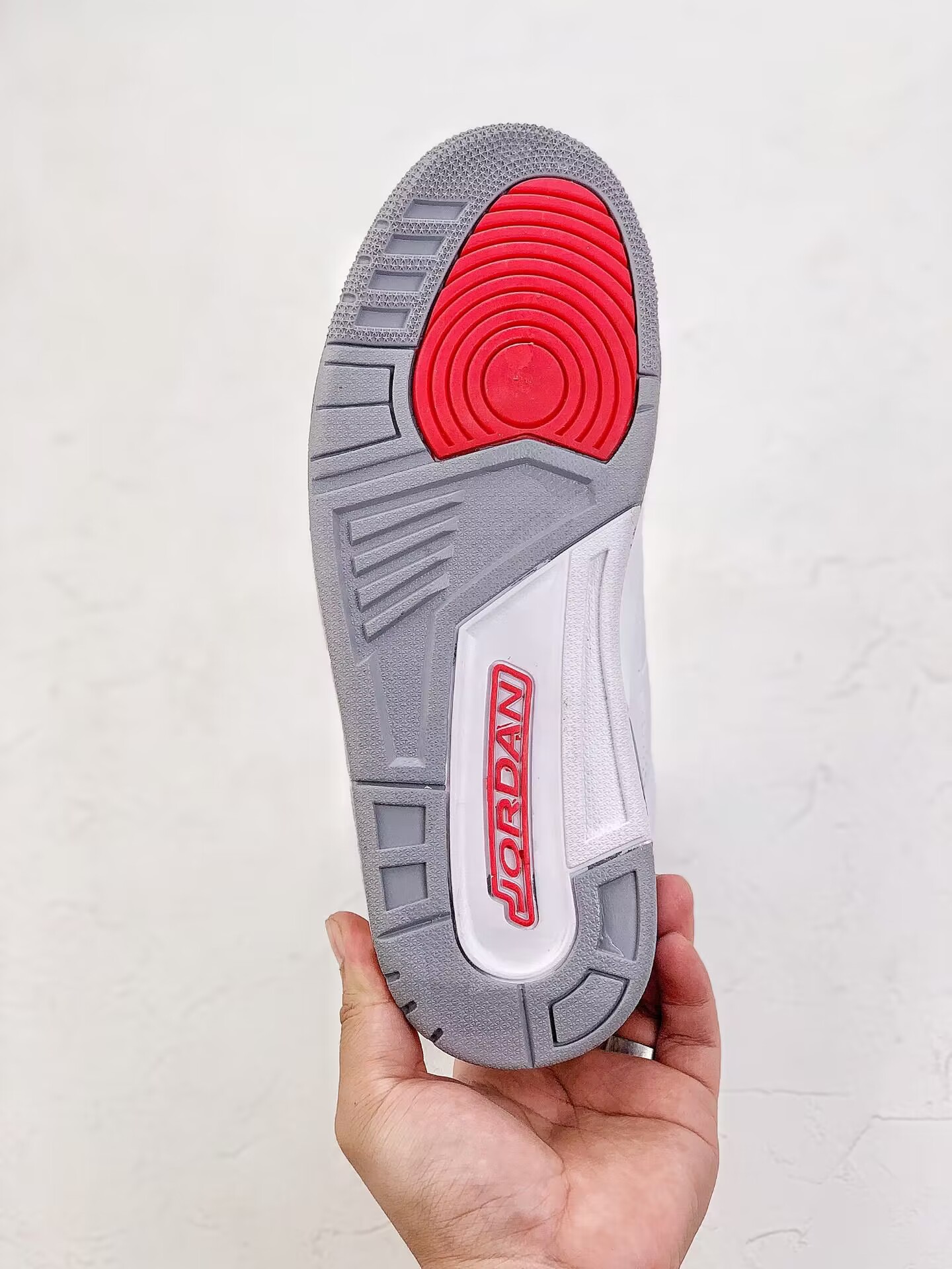 NIKE  air jordan 3 retro  ct8532-148